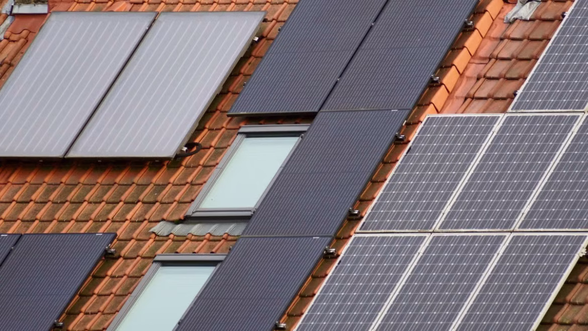Investir dans l'énergie solaire : rentabilité et tendances 2026